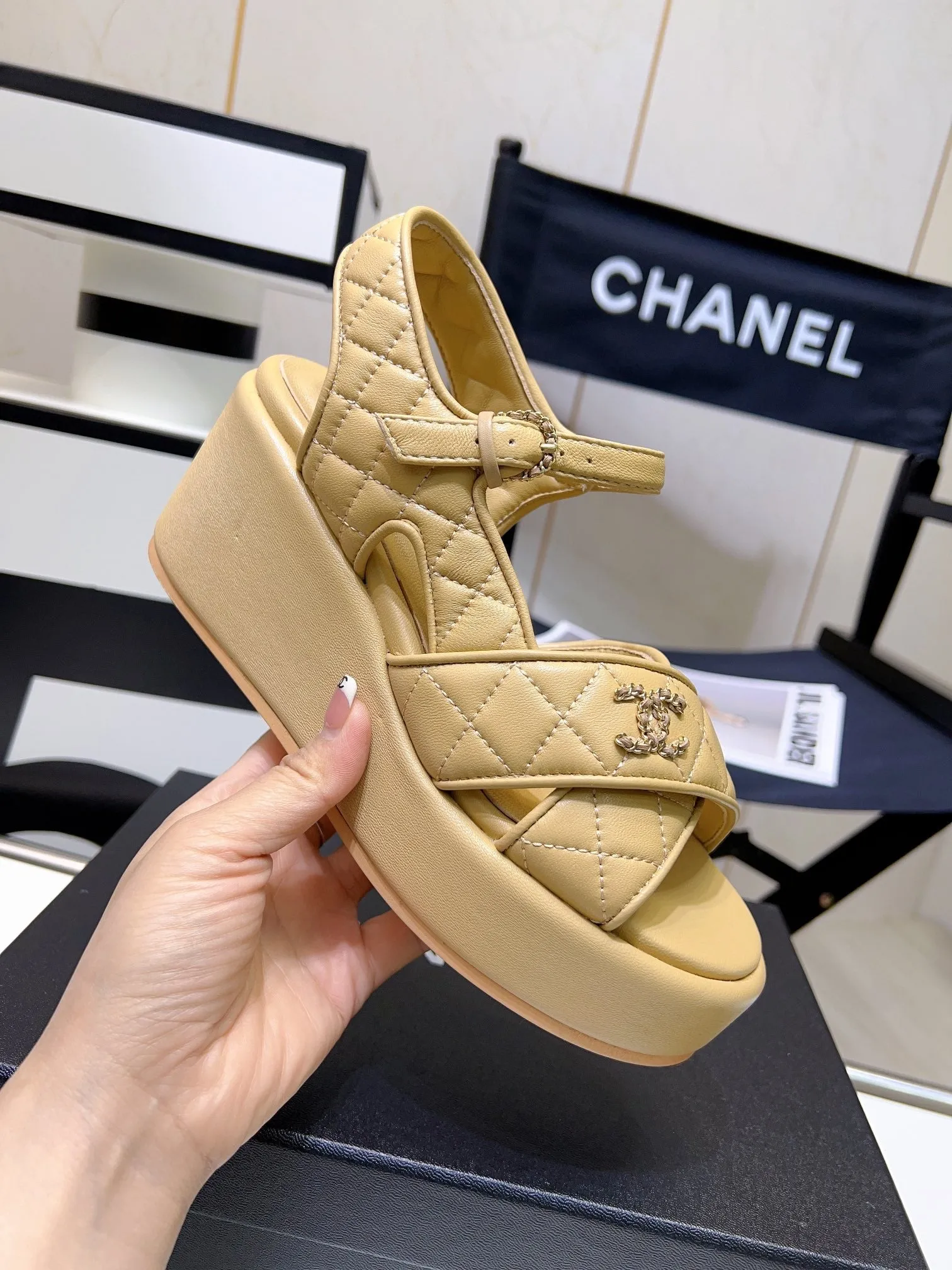 SE1041 CC Sandals / Size4-9