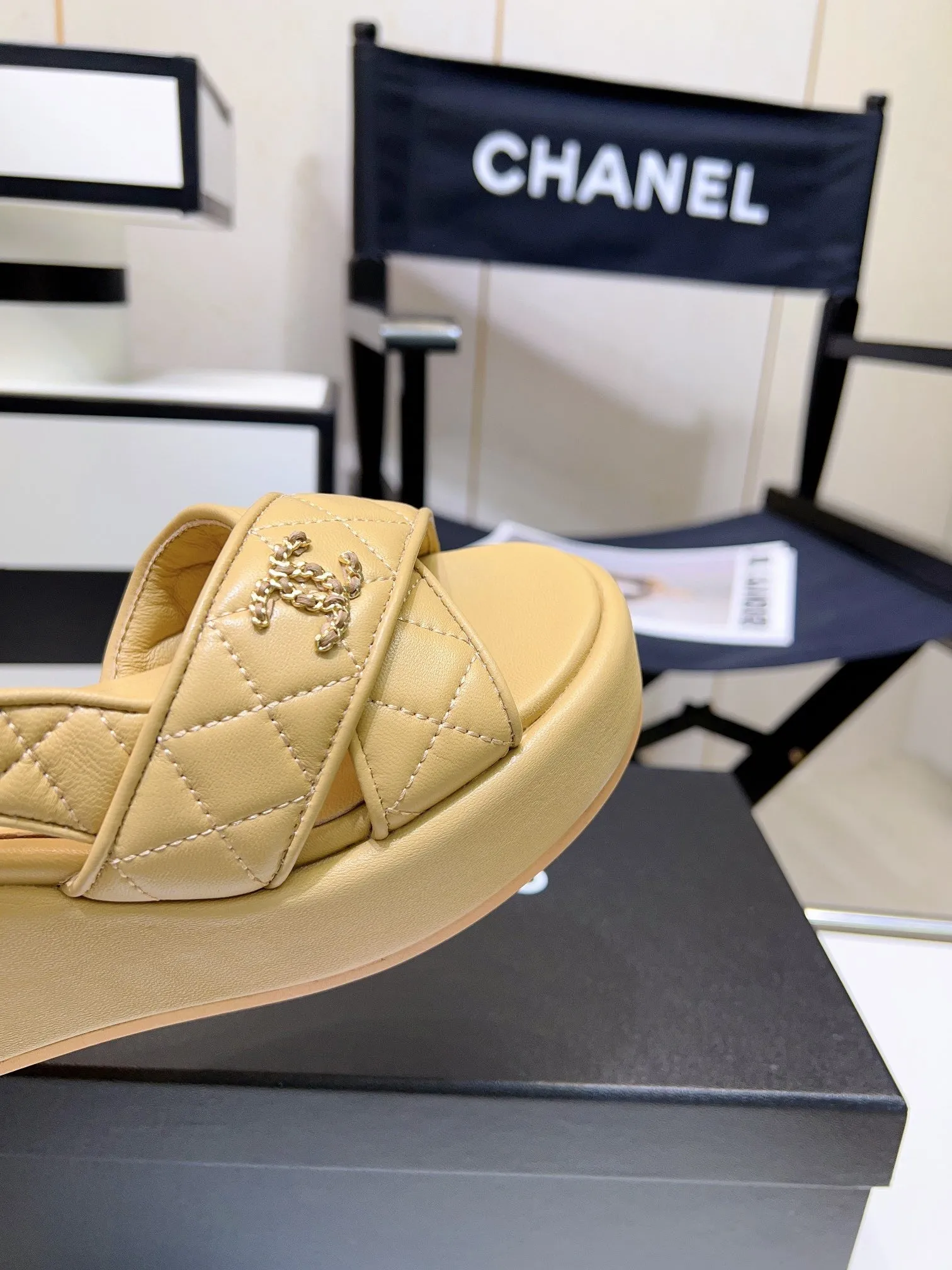 SE1041 CC Sandals / Size4-9