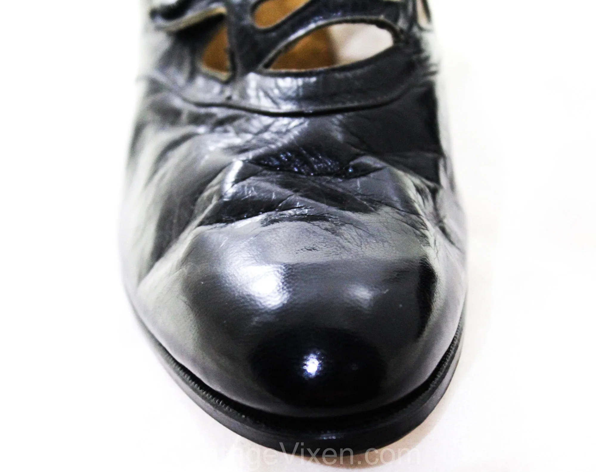 Size 6 Antique Shoes - 1910s Titanic Era Black Leather Pumps - Edwardian Pointed Toes - Lattice Buttoned Closure - Stacked Wooden Heels