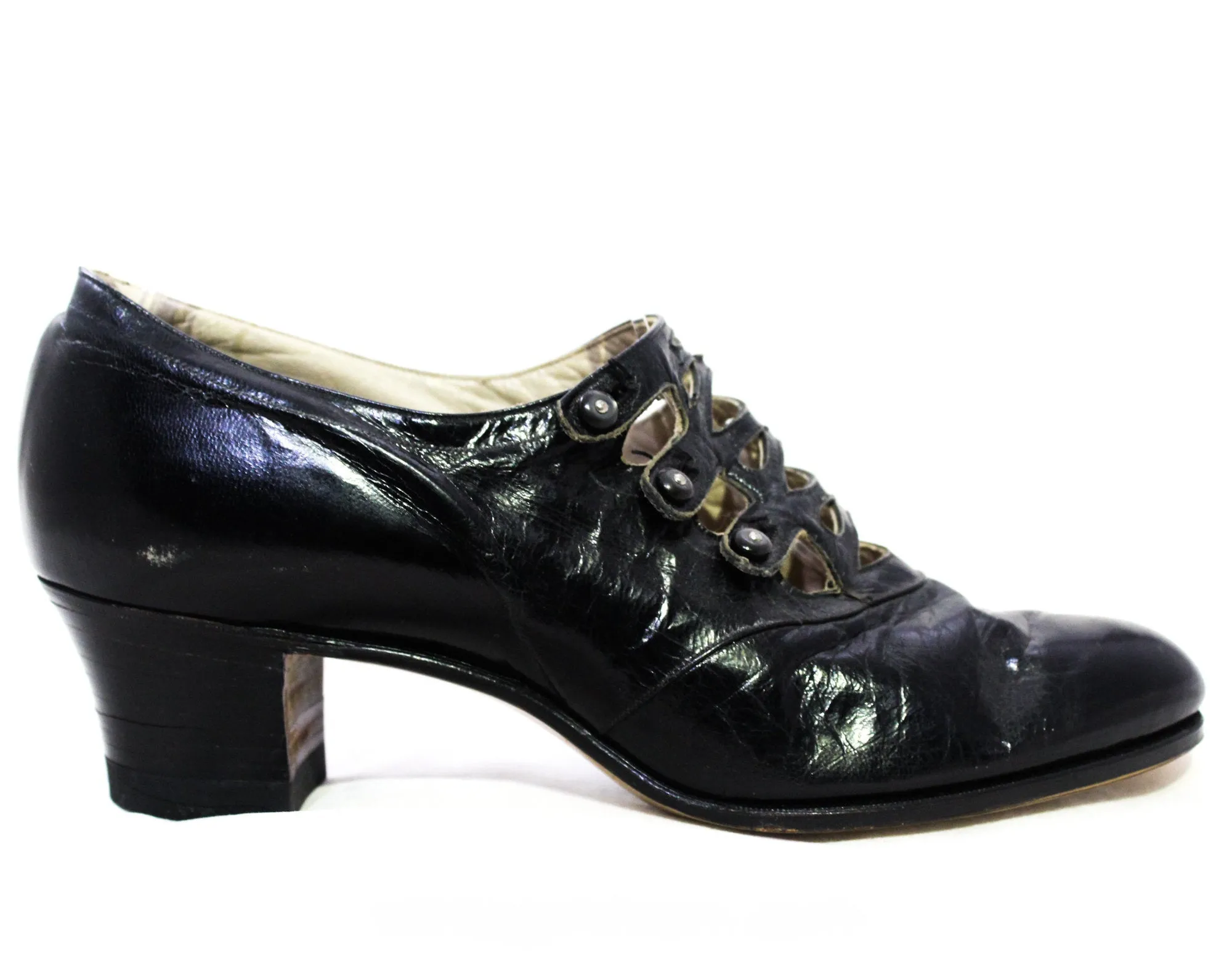Size 6 Antique Shoes - 1910s Titanic Era Black Leather Pumps - Edwardian Pointed Toes - Lattice Buttoned Closure - Stacked Wooden Heels